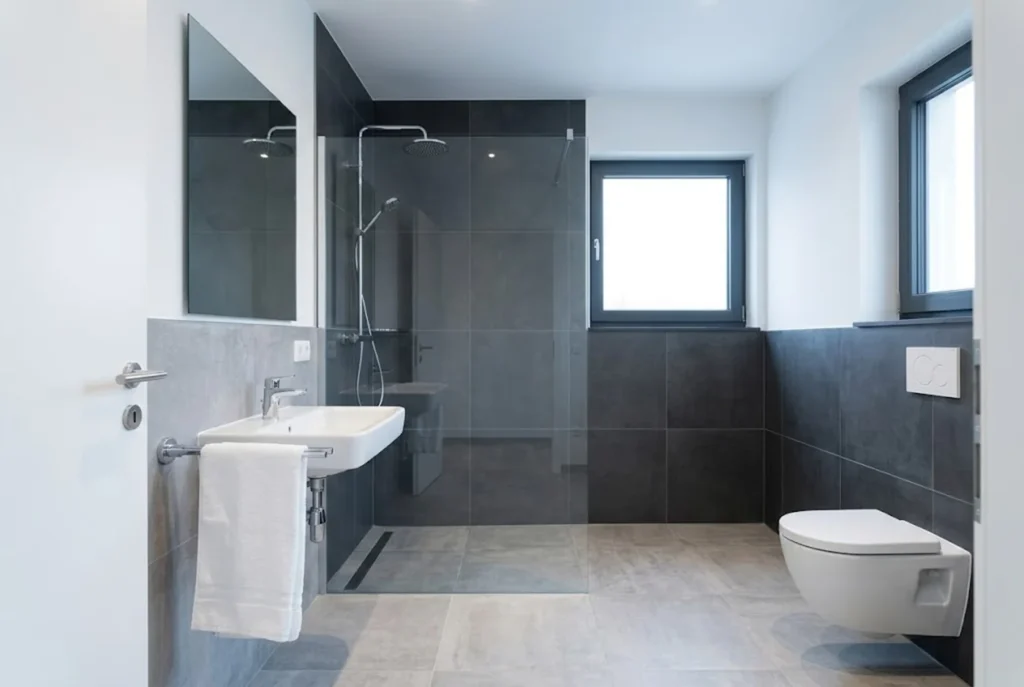 Beispielvisualisierung: Badezimmer mit Dusche
